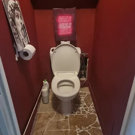 Apartment Atypical In Butte Montmartre *