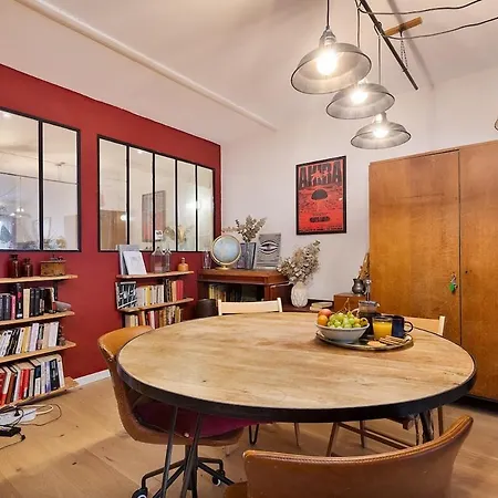 Apartment Atypical In Butte Montmartre Paris