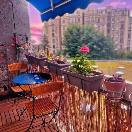 Apartment Atypical In Butte Montmartre Paris